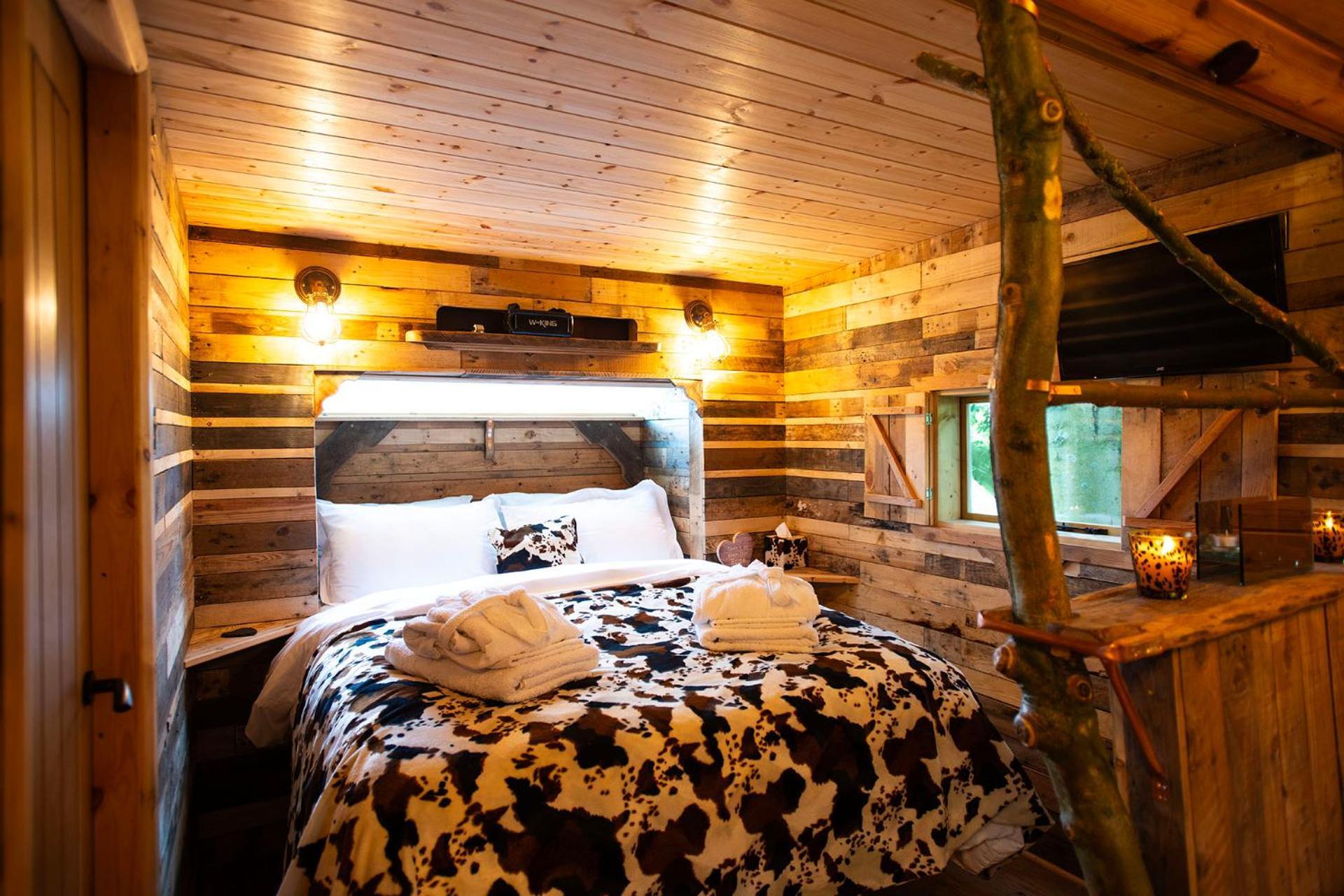 Burtree Country House, Tipi'S, Treehouse & Lodge & House Rooms With Hot Tubs In A Private Garden Thirsk Buitenkant foto