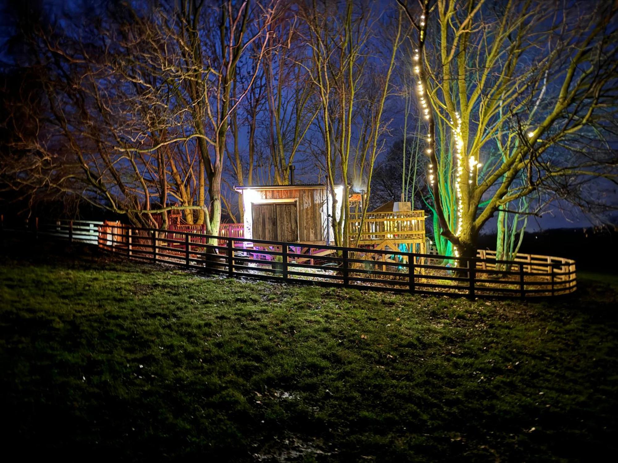 Burtree Country House, Tipi'S, Treehouse & Lodge & House Rooms With Hot Tubs In A Private Garden Thirsk Buitenkant foto