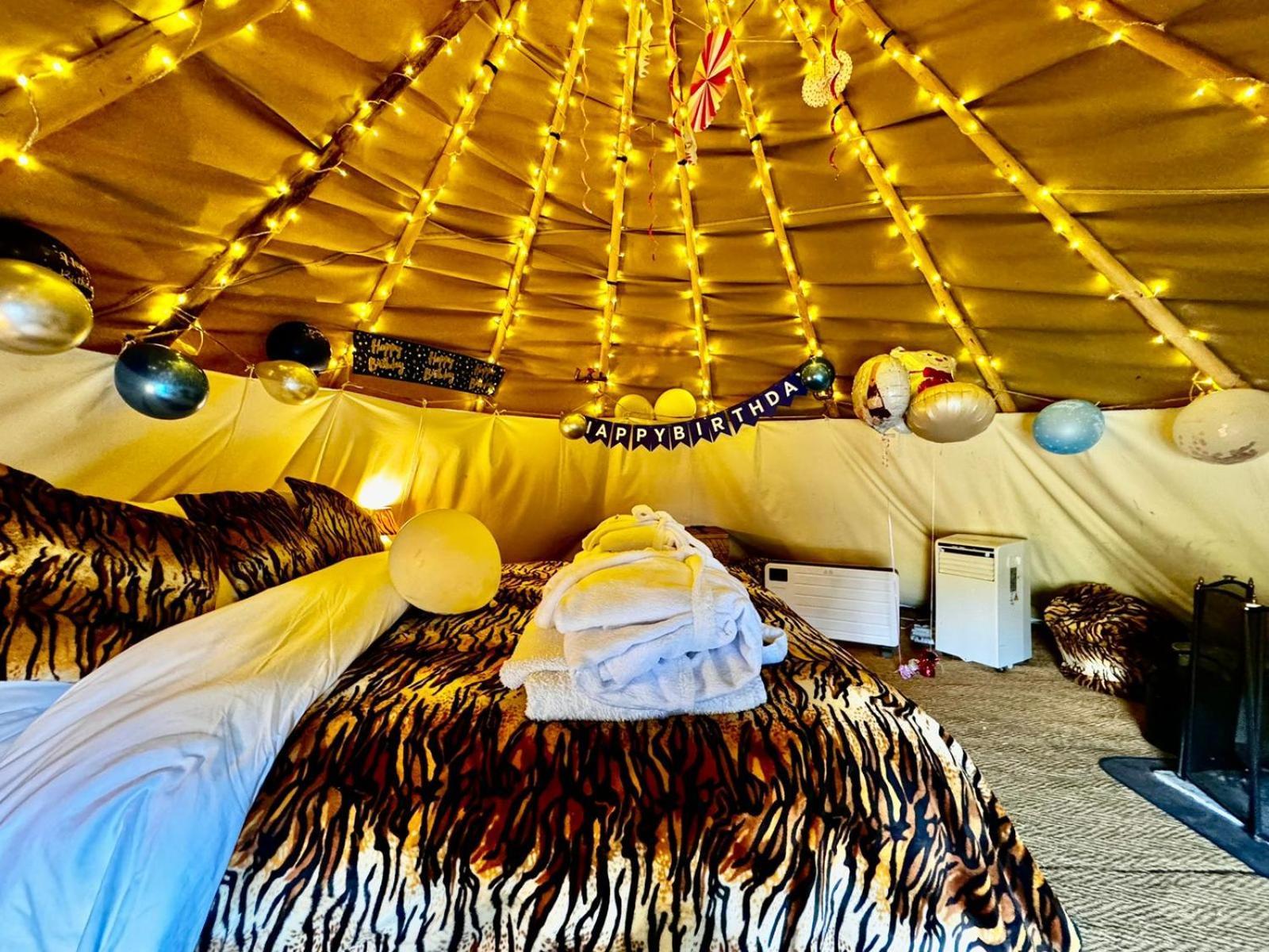 Burtree Country House, Tipi'S, Treehouse & Lodge & House Rooms With Hot Tubs In A Private Garden Thirsk Buitenkant foto