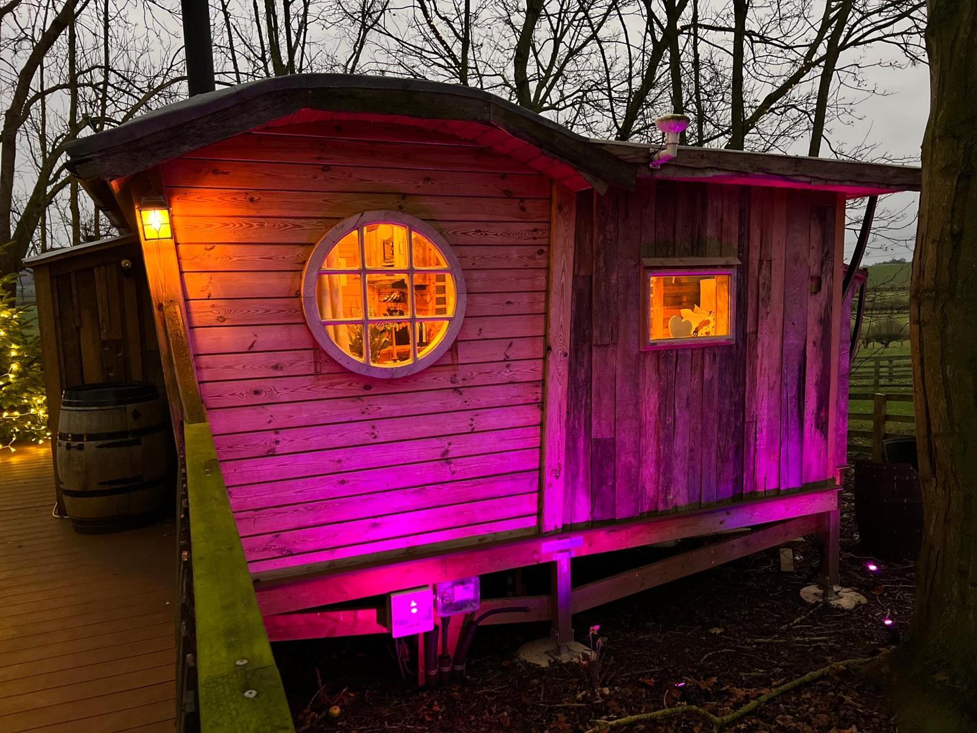 Burtree Country House, Tipi'S, Treehouse & Lodge & House Rooms With Hot Tubs In A Private Garden Thirsk Buitenkant foto