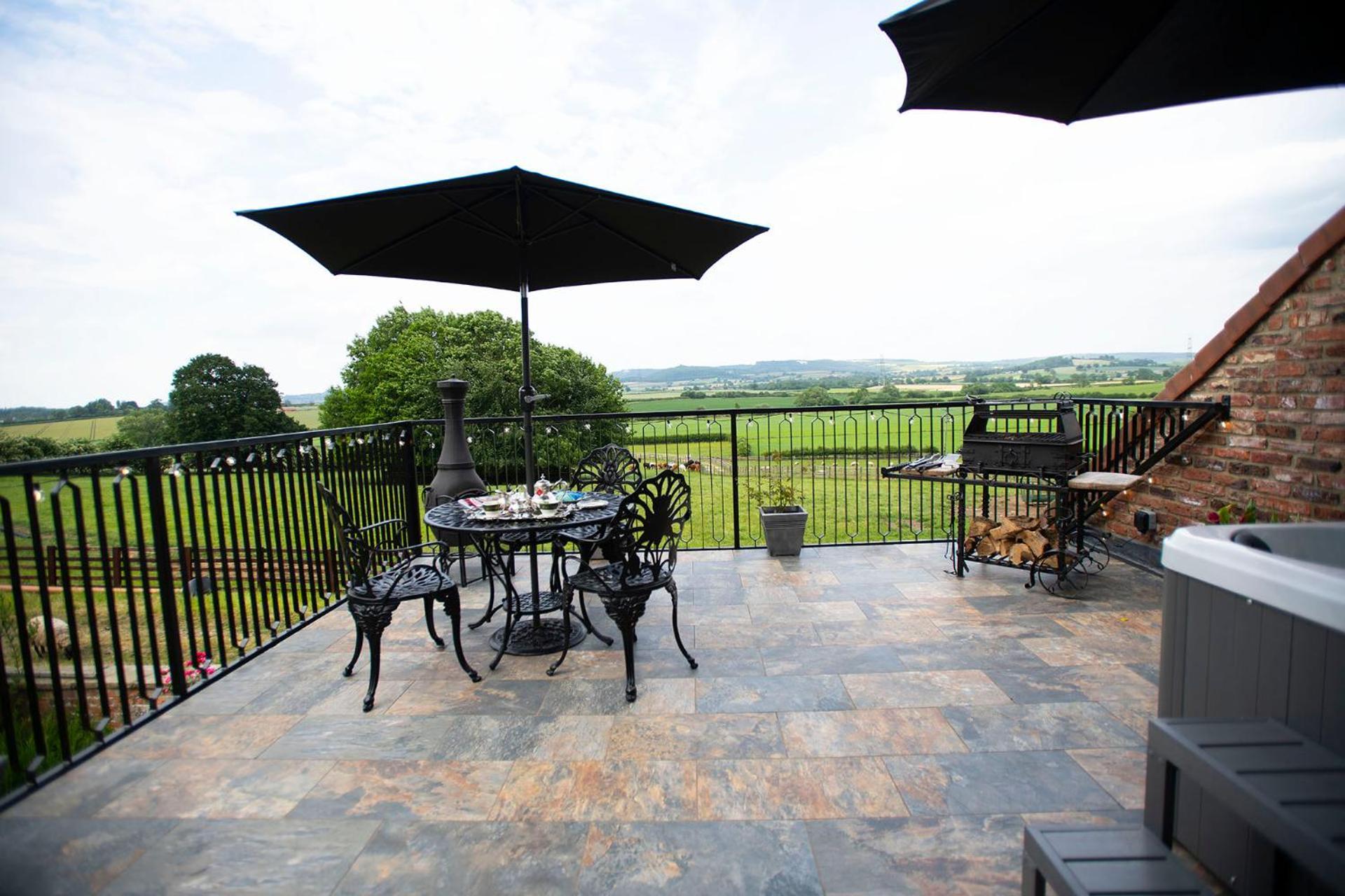 Burtree Country House, Tipi'S, Treehouse & Lodge & House Rooms With Hot Tubs In A Private Garden Thirsk Buitenkant foto