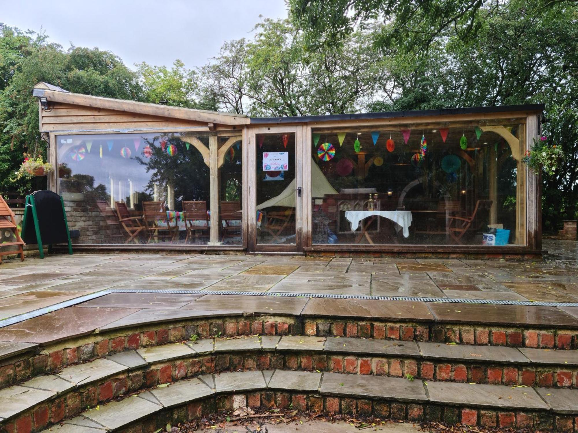 Burtree Country House, Tipi'S, Treehouse & Lodge & House Rooms With Hot Tubs In A Private Garden Thirsk Buitenkant foto
